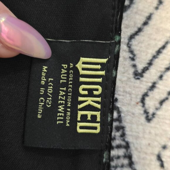 Wicked Collection NWT Elphaba Dress Paul Tazewell L Black Velvet Short Sleeve - Picture 10 of 10